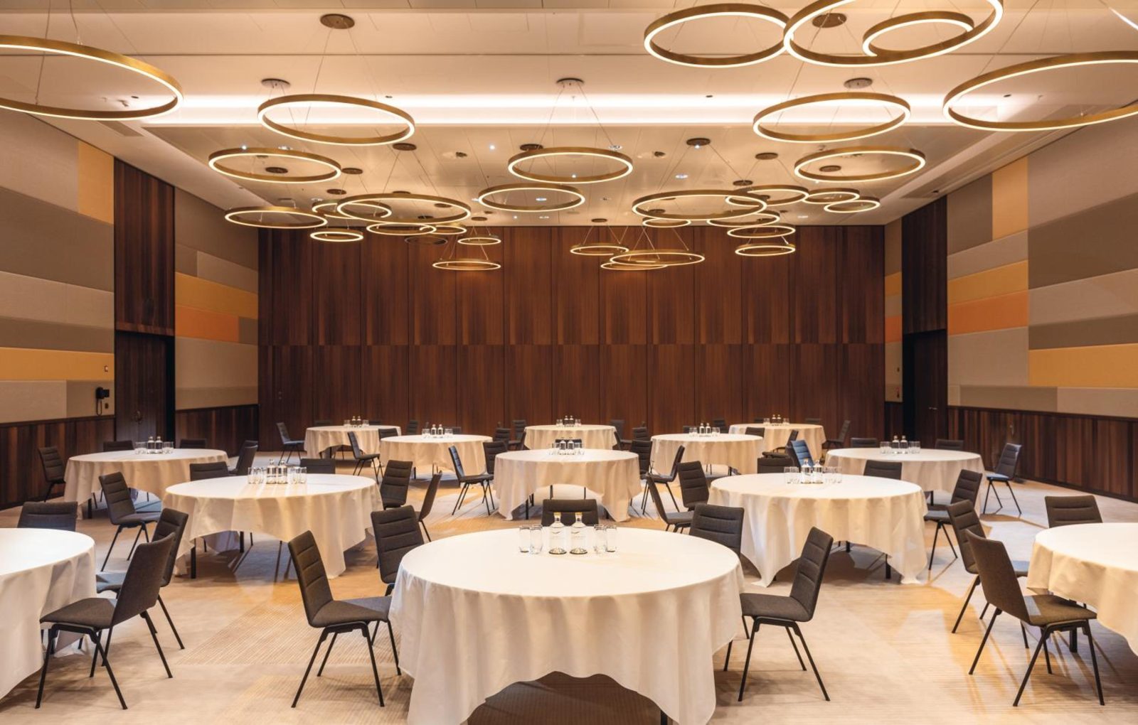 Mövenpick Hotel Basel — photo 3