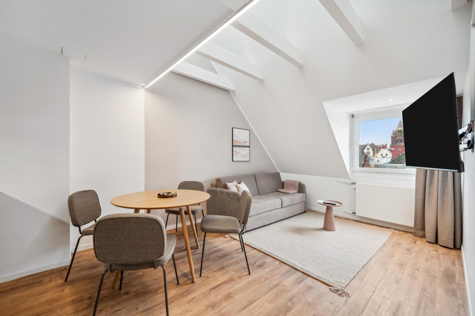 Limehome Basel Town Hall — photo 4